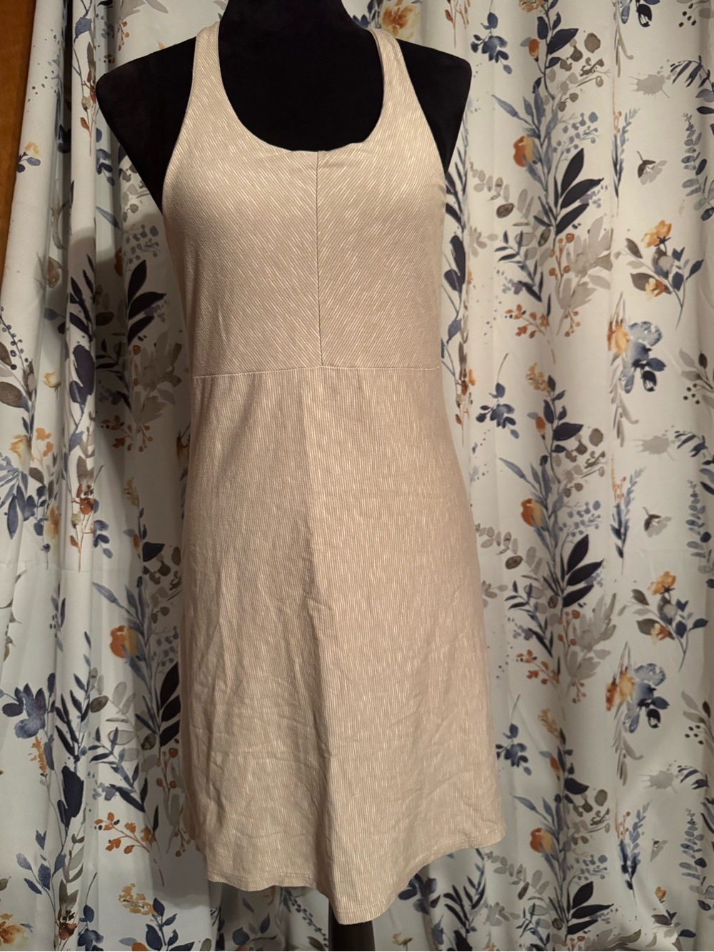 MK Boutique Beige Racerback Mini Dress Size Small B5